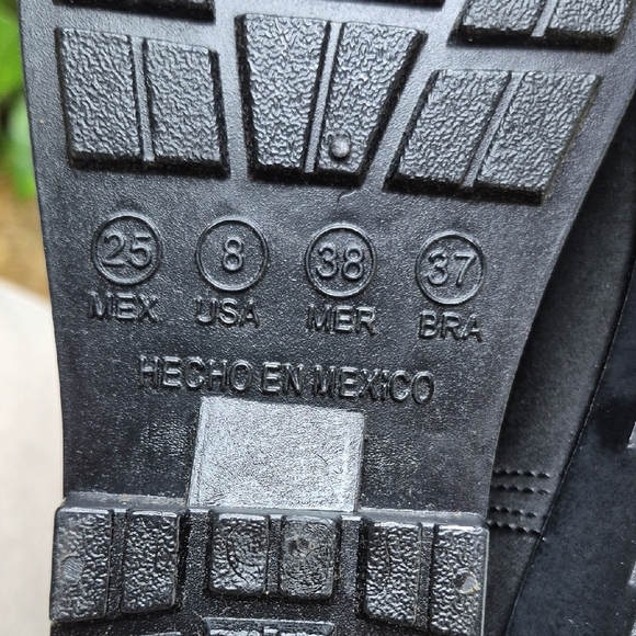 ANDREA Rain Boots - Picture 7 of 7